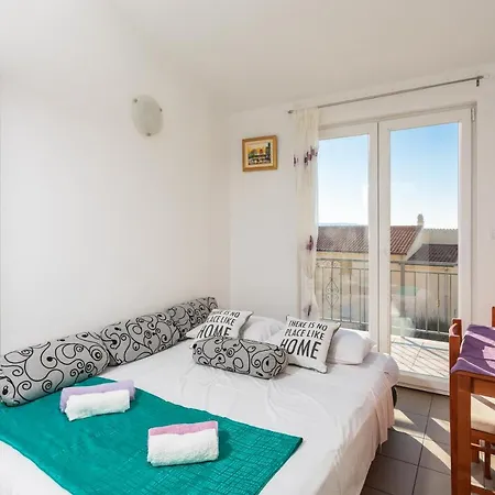 Apartment Borzic