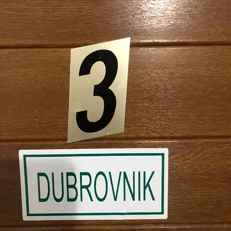 Apartment Borzic Omis