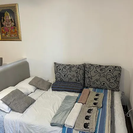 Apartment Borzic Omis